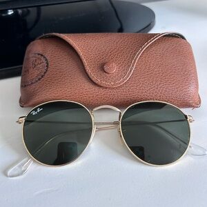 Ray-Ban Gold Frame Sunglasses with Brown Case